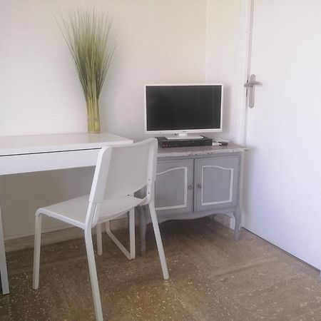 Residence L'Emilia Hyères Zewnętrze zdjęcie