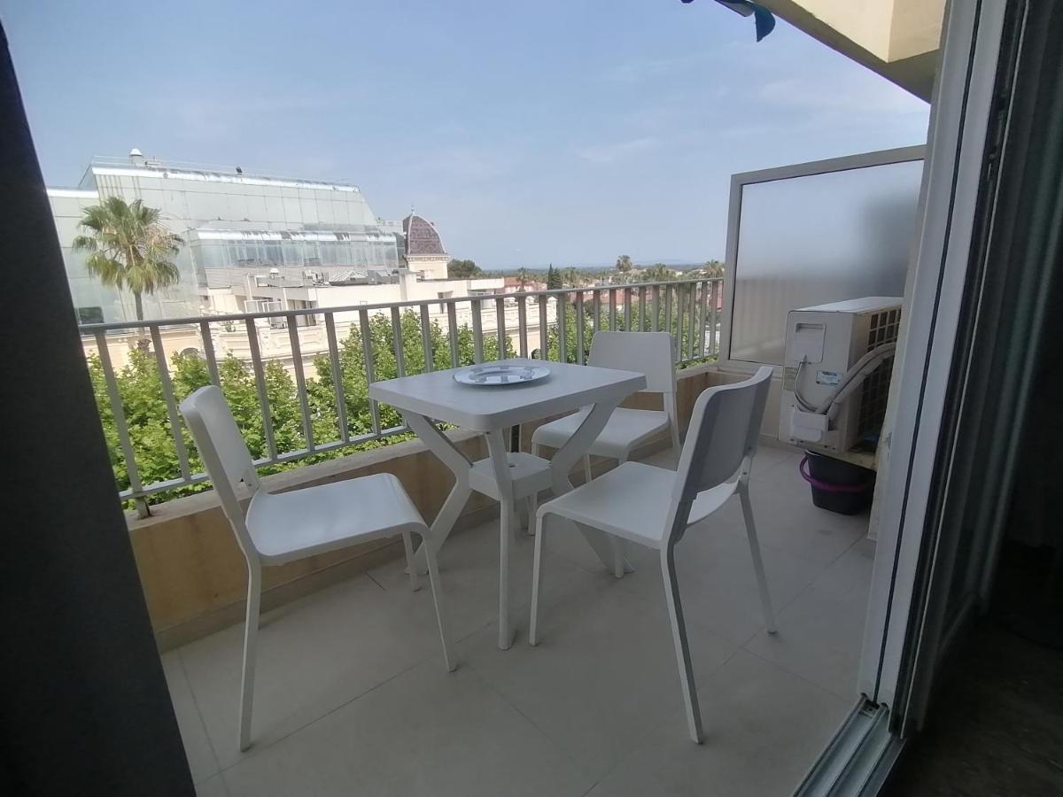 Residence L'Emilia Hyères Zewnętrze zdjęcie